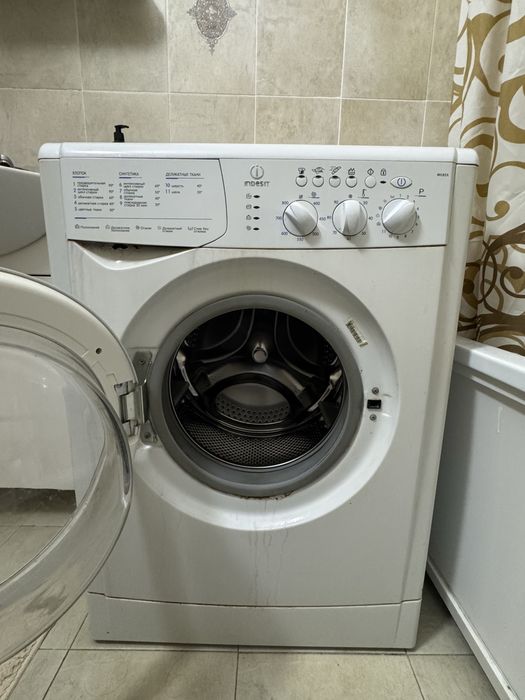 Стиральная машина Indesit