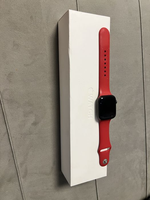 Продам Apple Watch Series 5 44mm