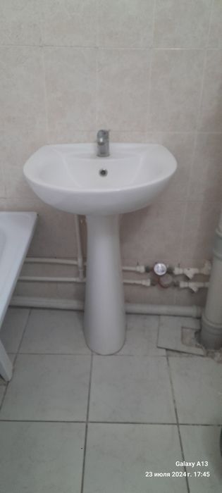 Продам ванну и умывальник новое