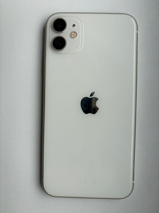 iPhone 11 64GB White – stare excelentă – 750 lei FIX