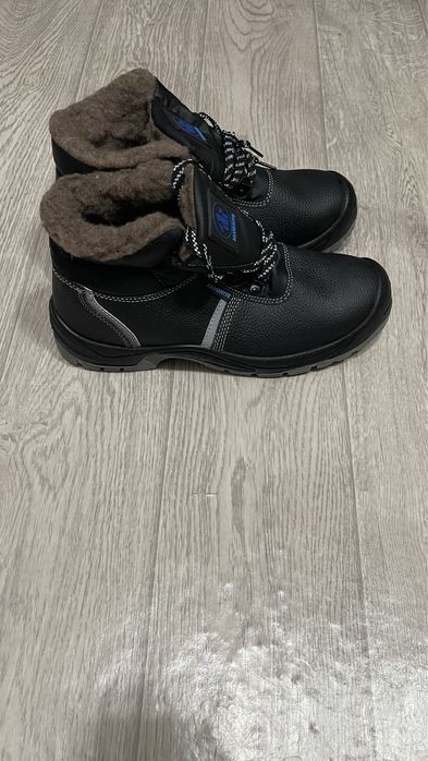 Зимние спец ботинки 45 размер