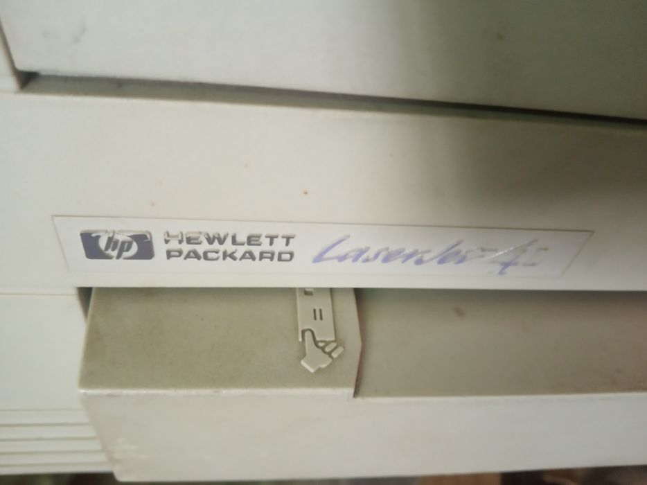 Мастиленоструен принтер Хюлет Пакард чернобял