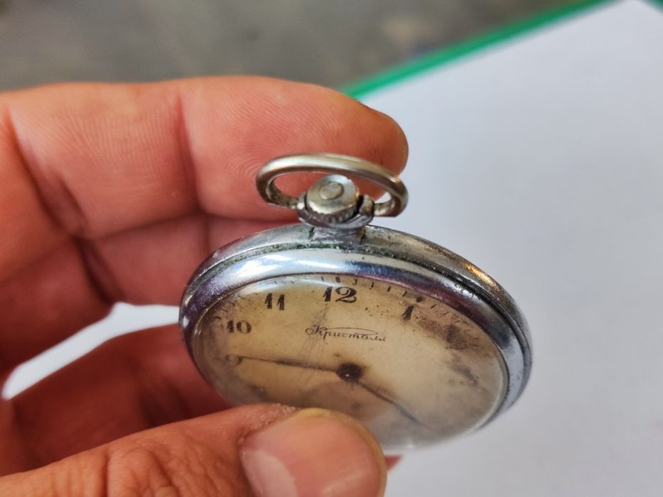 Механичен джобен часовник кристалл