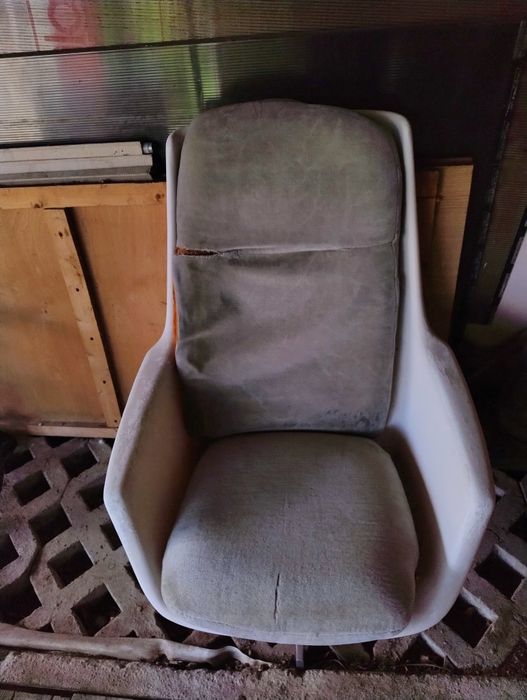 Продавам 4бр столове