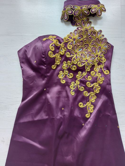 официални рокли         .