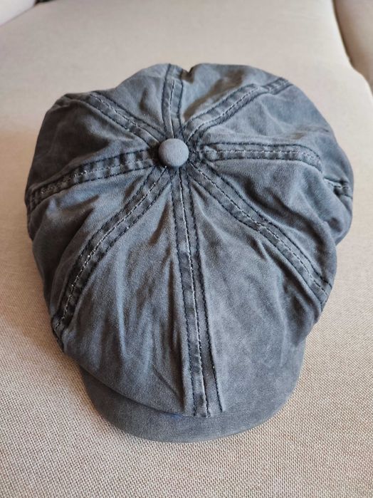 Шапка с козирка(каскет)