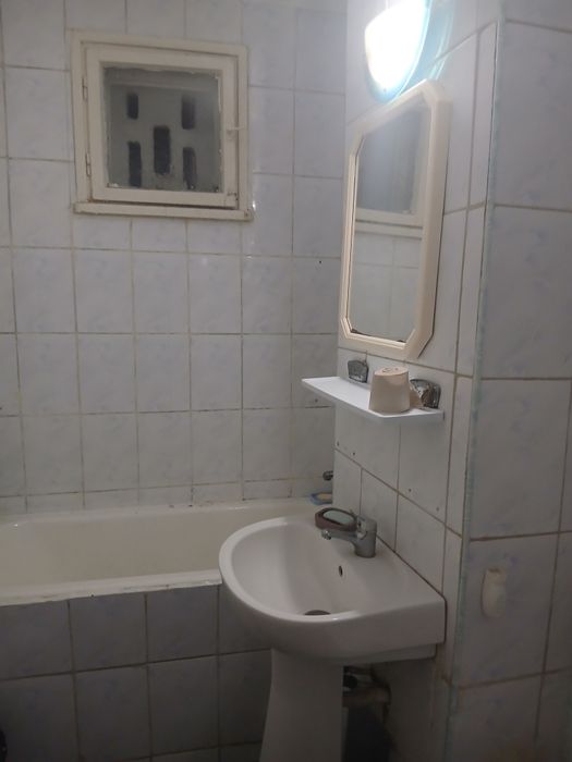 Persoana fizica vand apartament 2 cam.Micro 17 etj.2