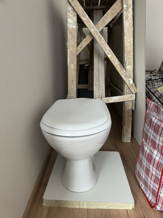 Продам унитаз б/у