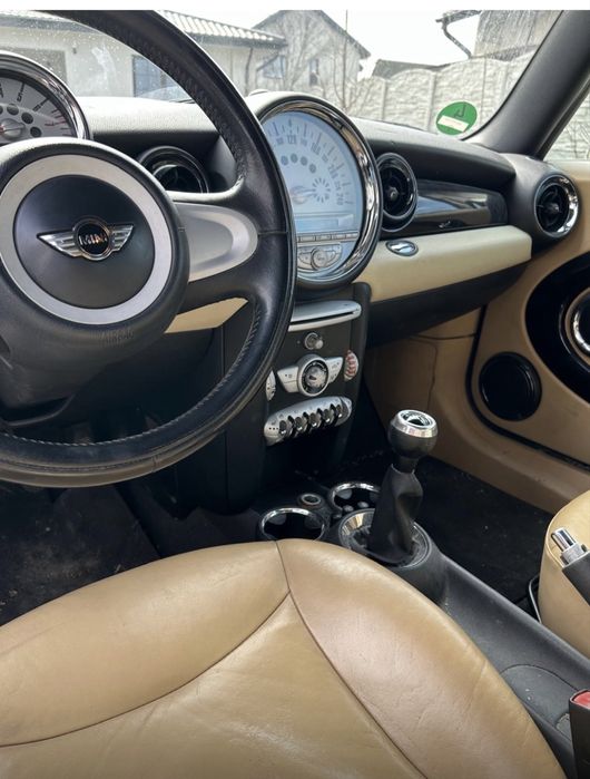 MiniCooper 2008, benzina 1.4  230.000 km probleme la motor