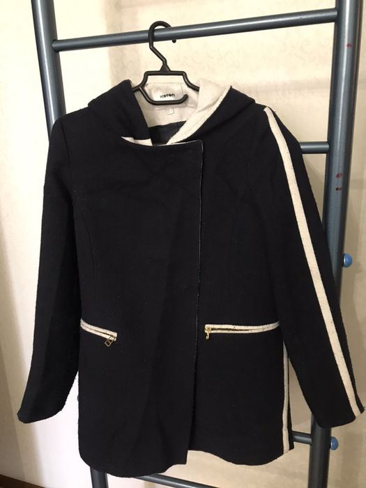 Стильное пальто для девочки-подростка