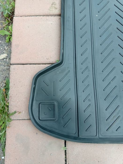 Коврик в багажник