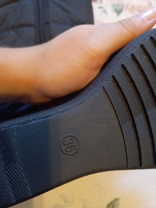 Продам обувь женскую