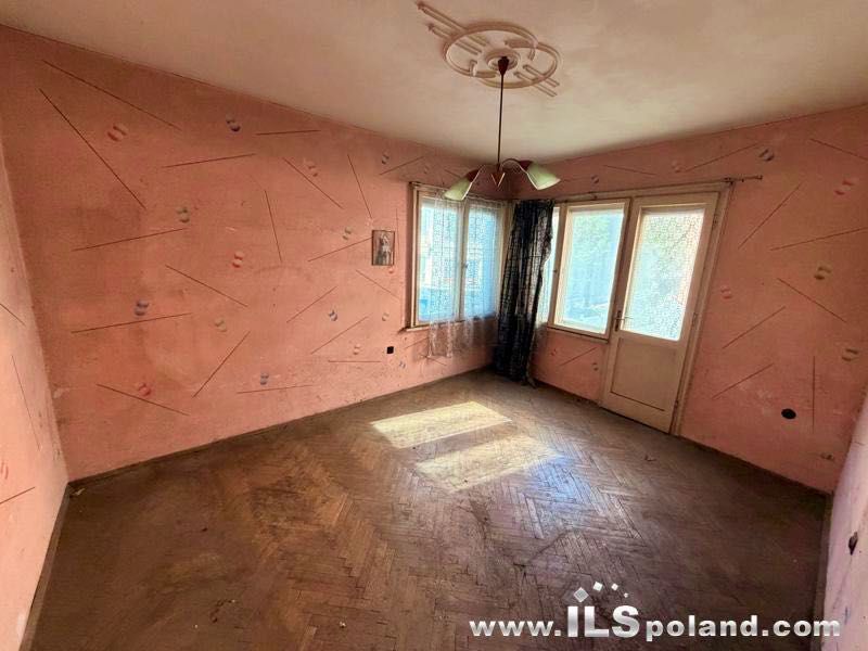Продава се Тристаен апартамент в Варна, Център - 99 кв.м за 3829 €/кв.м - Снимка #17