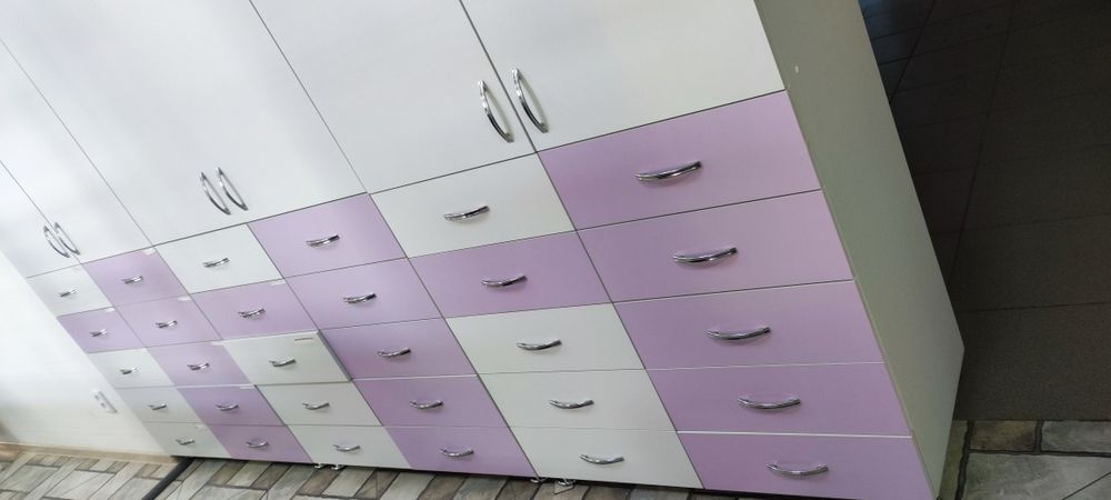 Витрины, шкафы, торговое обор-ие