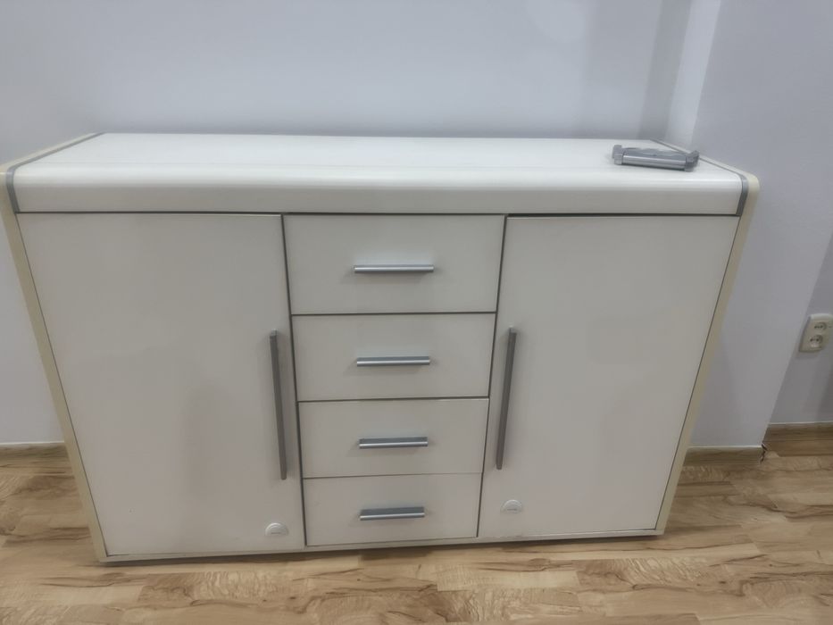 Продается шкафчик и тв комод