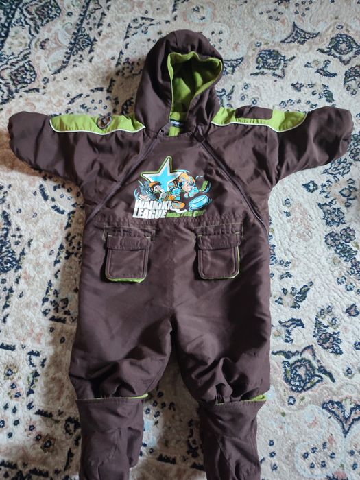 Продам комбинезоны на мальчика
