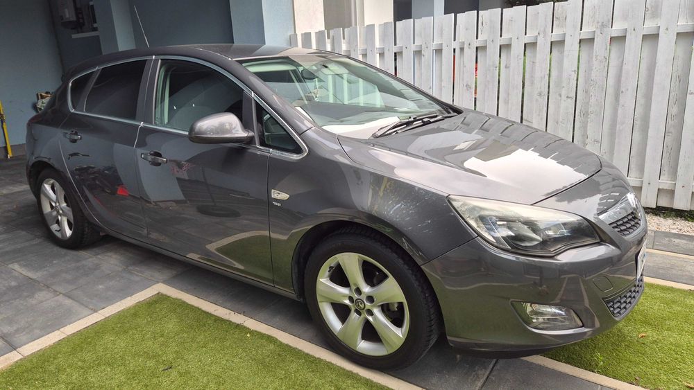 Astra J SRi - 2010 Motor 1.4 Turbo 140cp