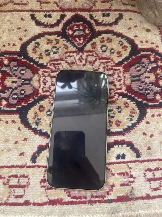 Продам iPhone 17