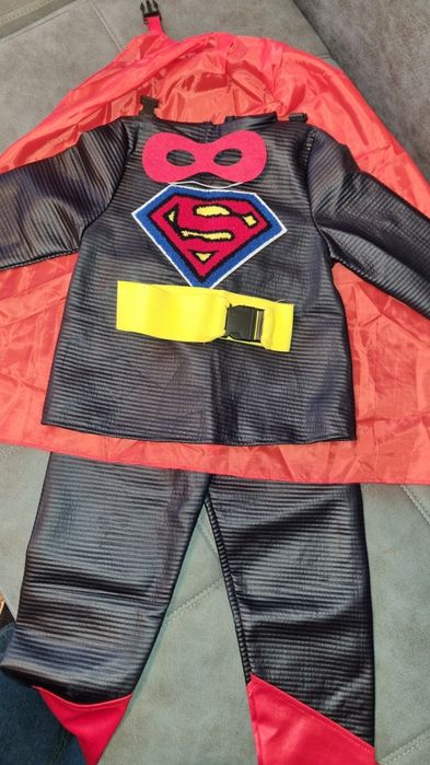 Продам карнавальный костюм "Бэтмен"