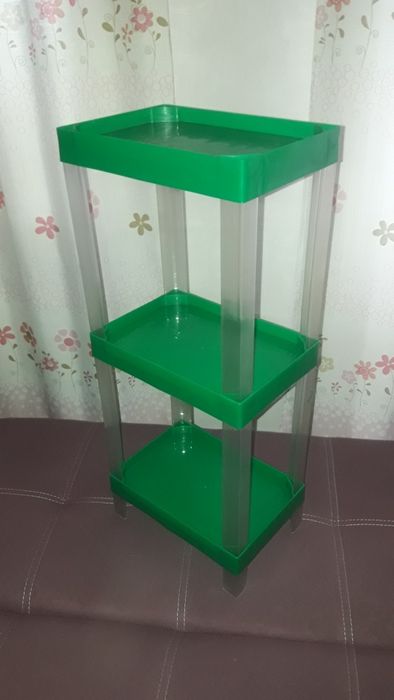 стеллаж пластиковый маленький , полочки , этажерка