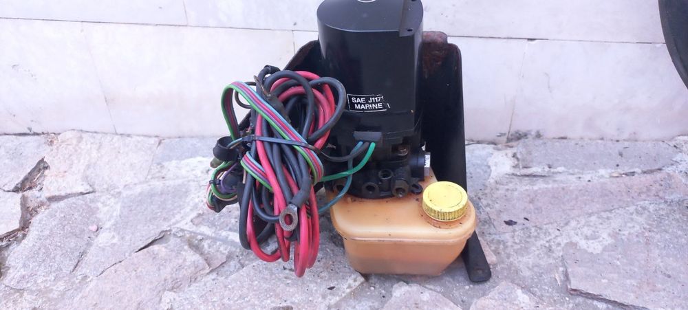 Хидравлична помпа за зет колона Mercruiser