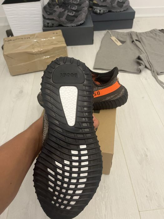 yeezy 350 v2 beluga