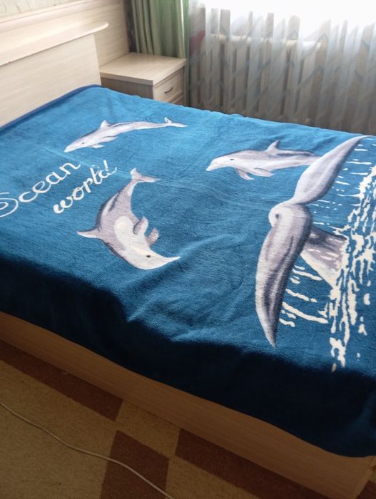 Продам плед-одеяло.