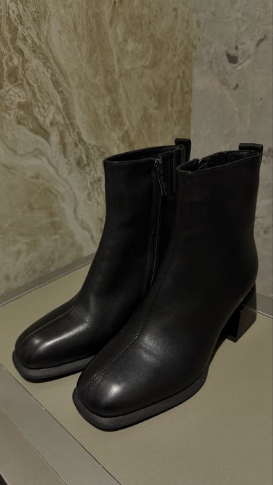 Продам новые зимние сапоги