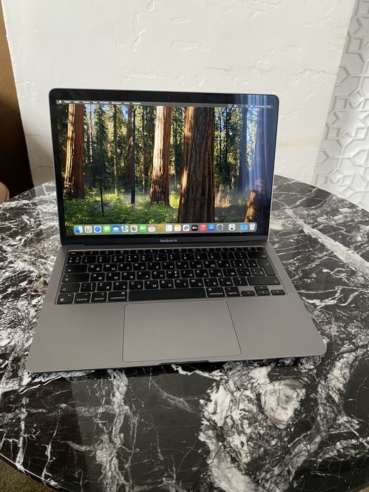 Macbook air m1 8/256gb