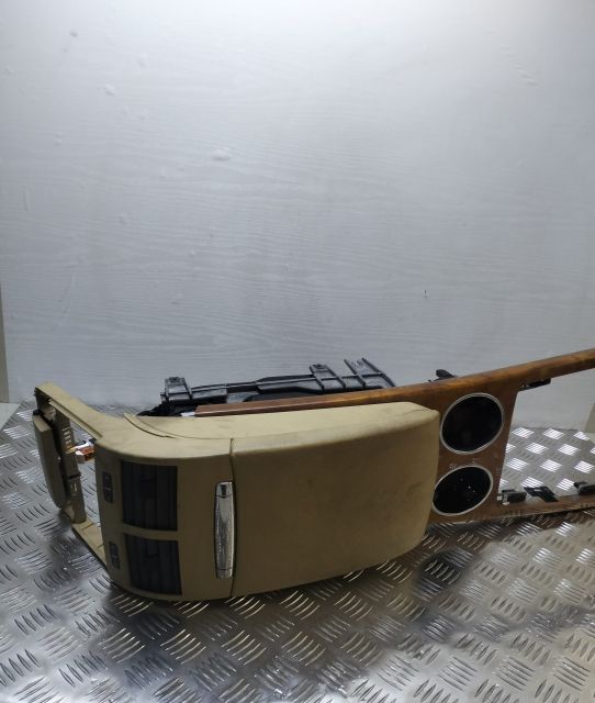 Cotiera  completa Lipsa cod Volkswagen VW Phaeton prima generatie