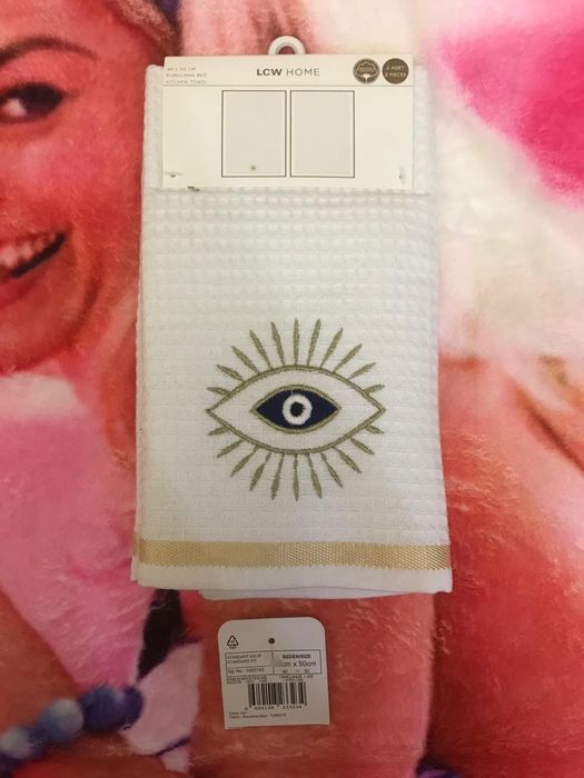 Продам новые полотеца