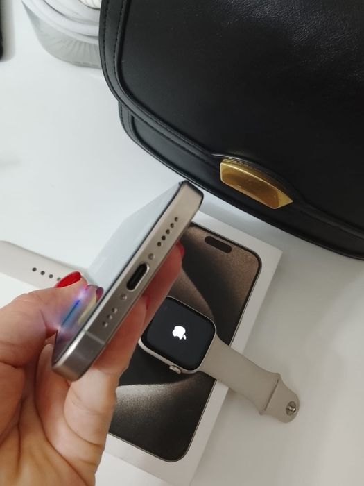 Айфон 15 про256 мб