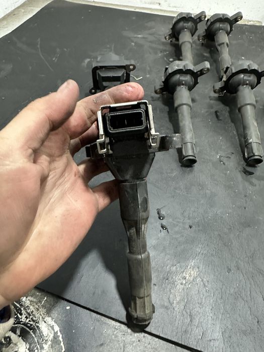 Bobina inductie BMW Seria 3 E46  328I M52 330i M54 3.0 benzina 2.8