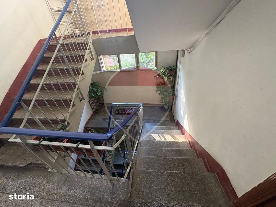 Apartament cu 2 camere de vânzare în zona Rogerius