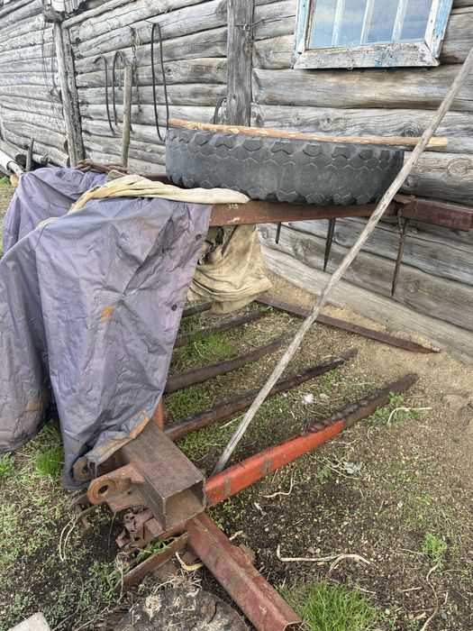 Продам мтз 82 с куном ковш и вилы.