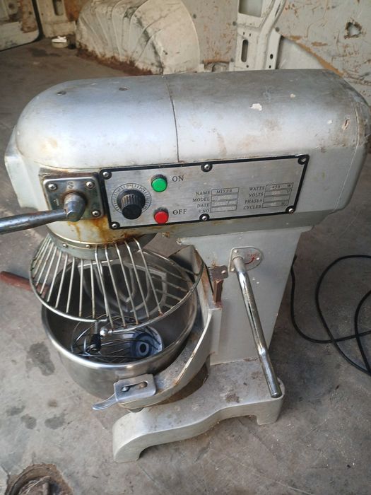 Mixer planetar profesional