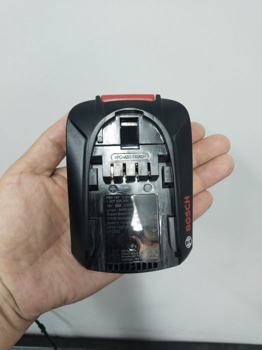 Аккумулятор Бош Bosch PBA 18V,3.0Ah