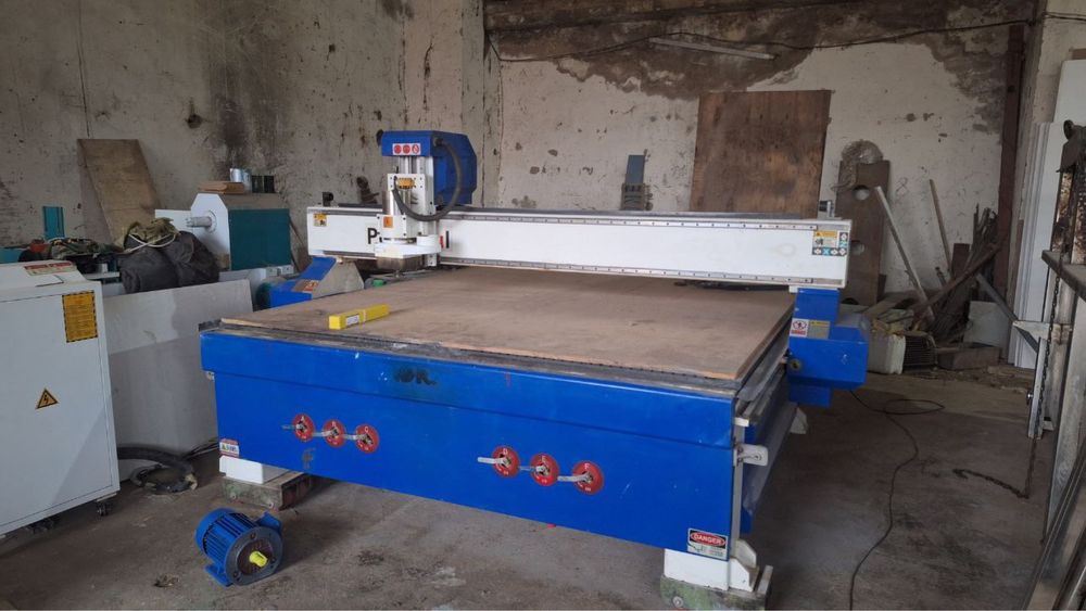 Rover sotiladi arzon narxda