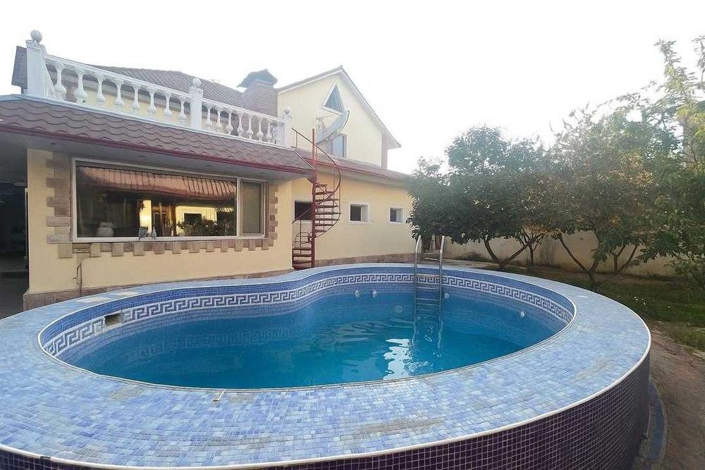 Дом/участок. Мирабадский. Под бизнес. Азербайджанский центр. Аэропорт.