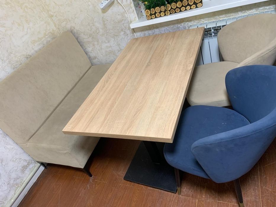 Сатылады стол және стулдар — толық комплект