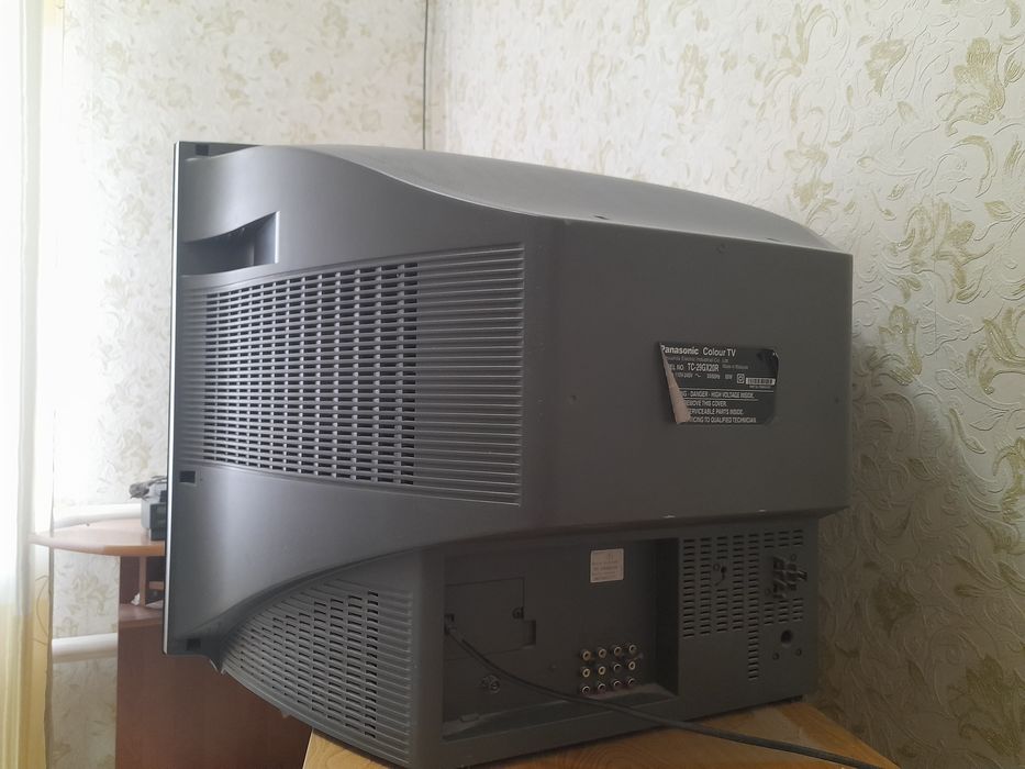 Б/У Телевизор Panasonic Colour TV