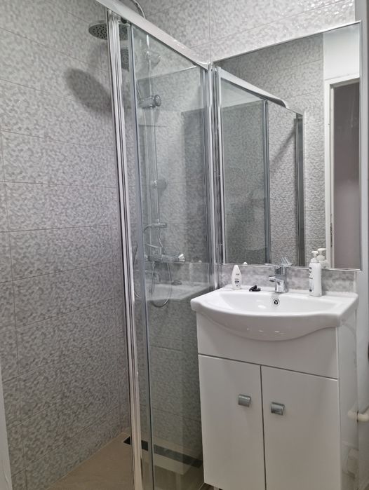 Apartament-2 camere ,renovat, mobilat-utilat,, La cheie"- Zona Campus