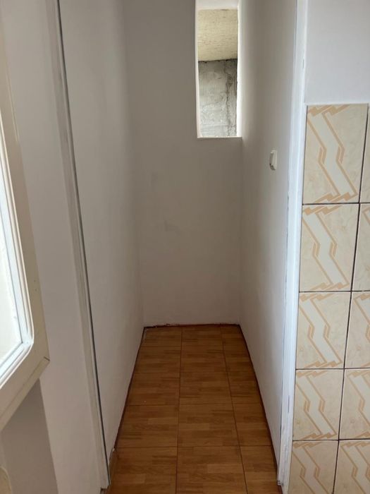 Garsoniera in bloc de apartamente