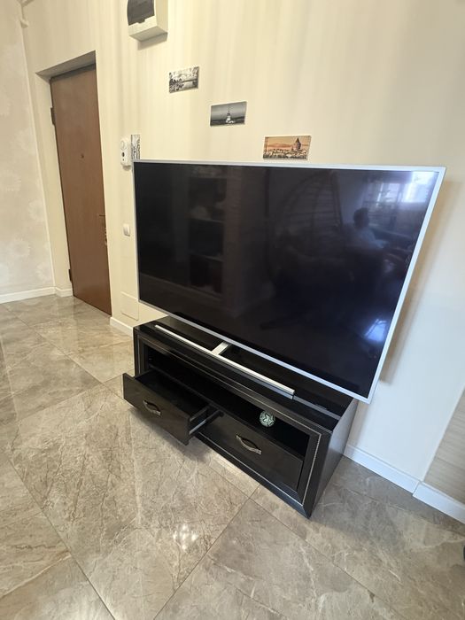 Televizor 165 cm PHILIPS
