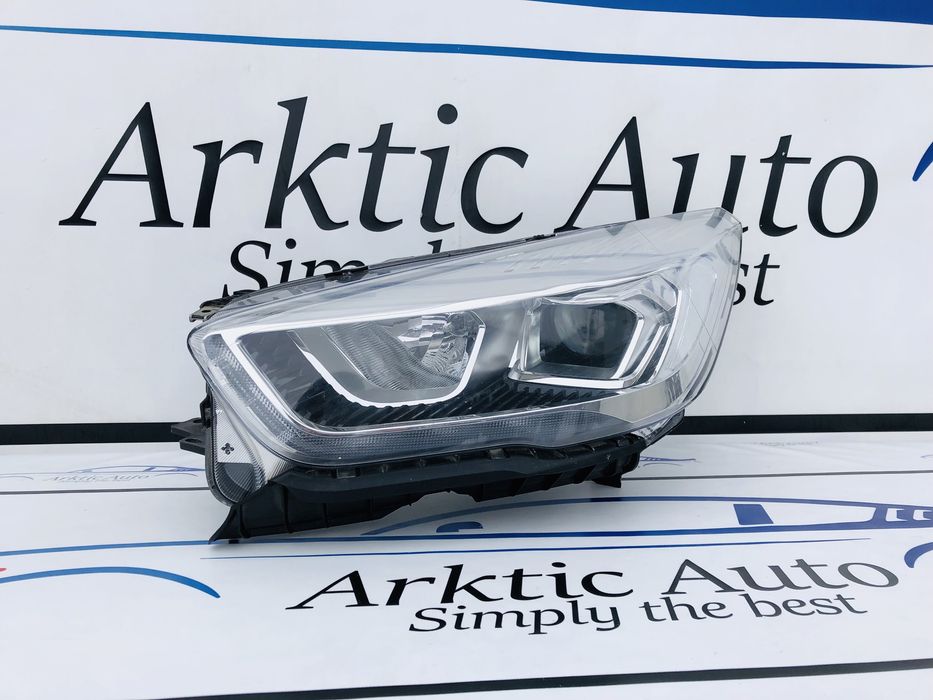 Far stânga cu lupa Ford kuga după 2016 cod GV41-13W030-CJ