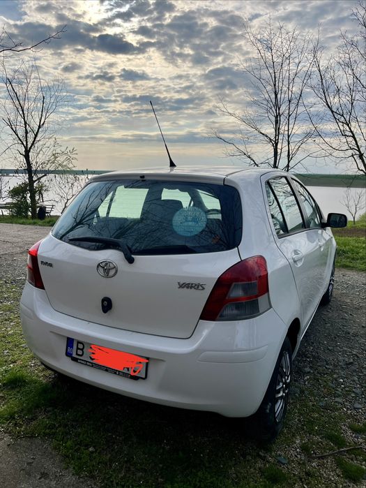 Toyota Yaris  1.0 benzina (an 2011- itp Octombrie 2026)