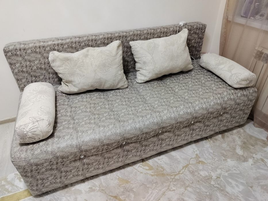 Продам диван в отл.состоянии.