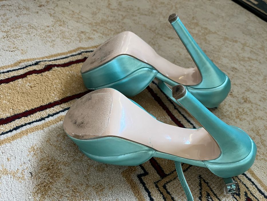 Sandale turcoaz de piele