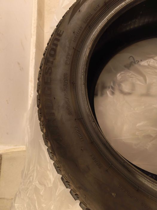 Зимни гуми Bridgestone 205 55 16