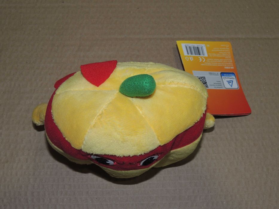 Плюшена  играчка        ЧУШКА -  2.56 €.     Milka - 3.07 €.